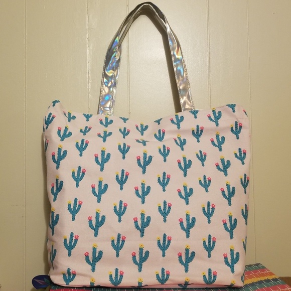 No Boundaries Cactus Beach Bag - Picture 1 of 2